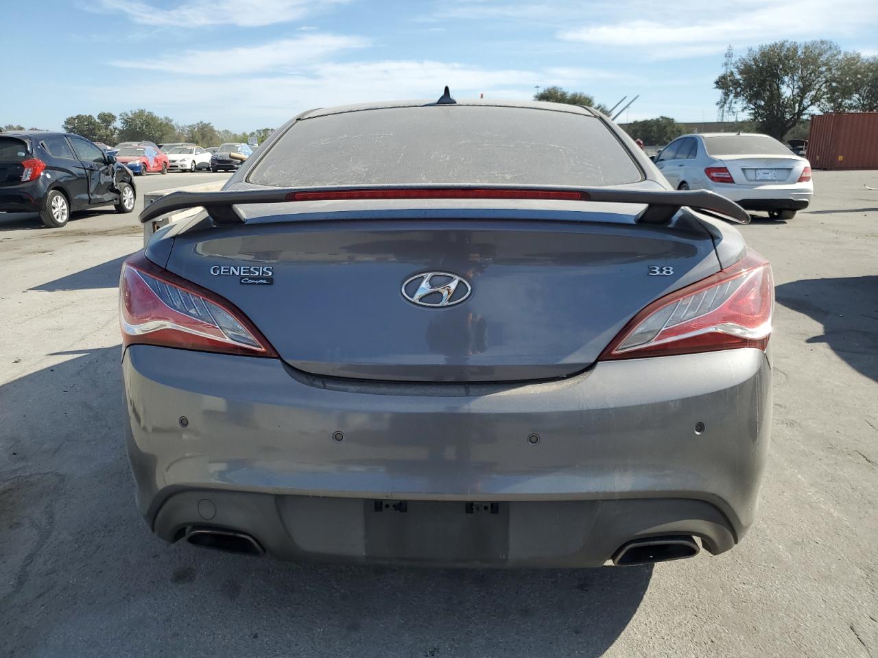 2015 Hyundai Genesis - Image 6