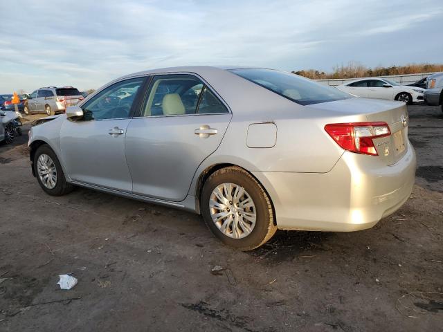 Sedans TOYOTA CAMRY 2012 Silver