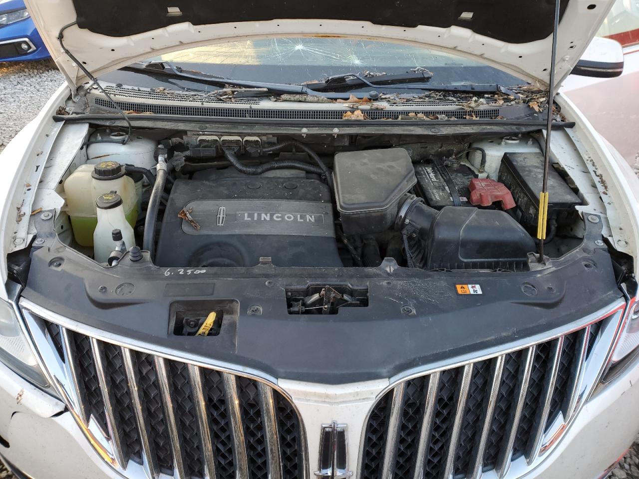 2013 Lincoln MKX - Image 12