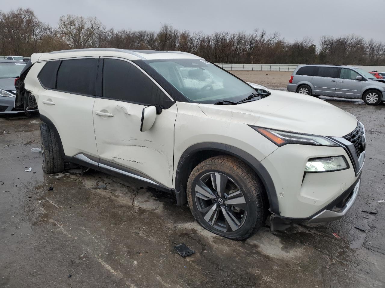 2021 Nissan Rogue - Image 4