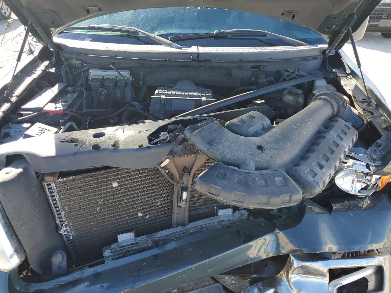 2005 Ford F-150 - Image 11