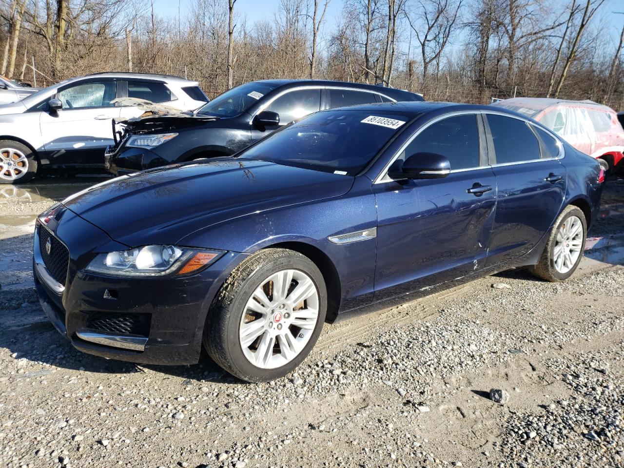 VIN SAJBJ4BV0GCY20966 2016 JAGUAR XF no.1