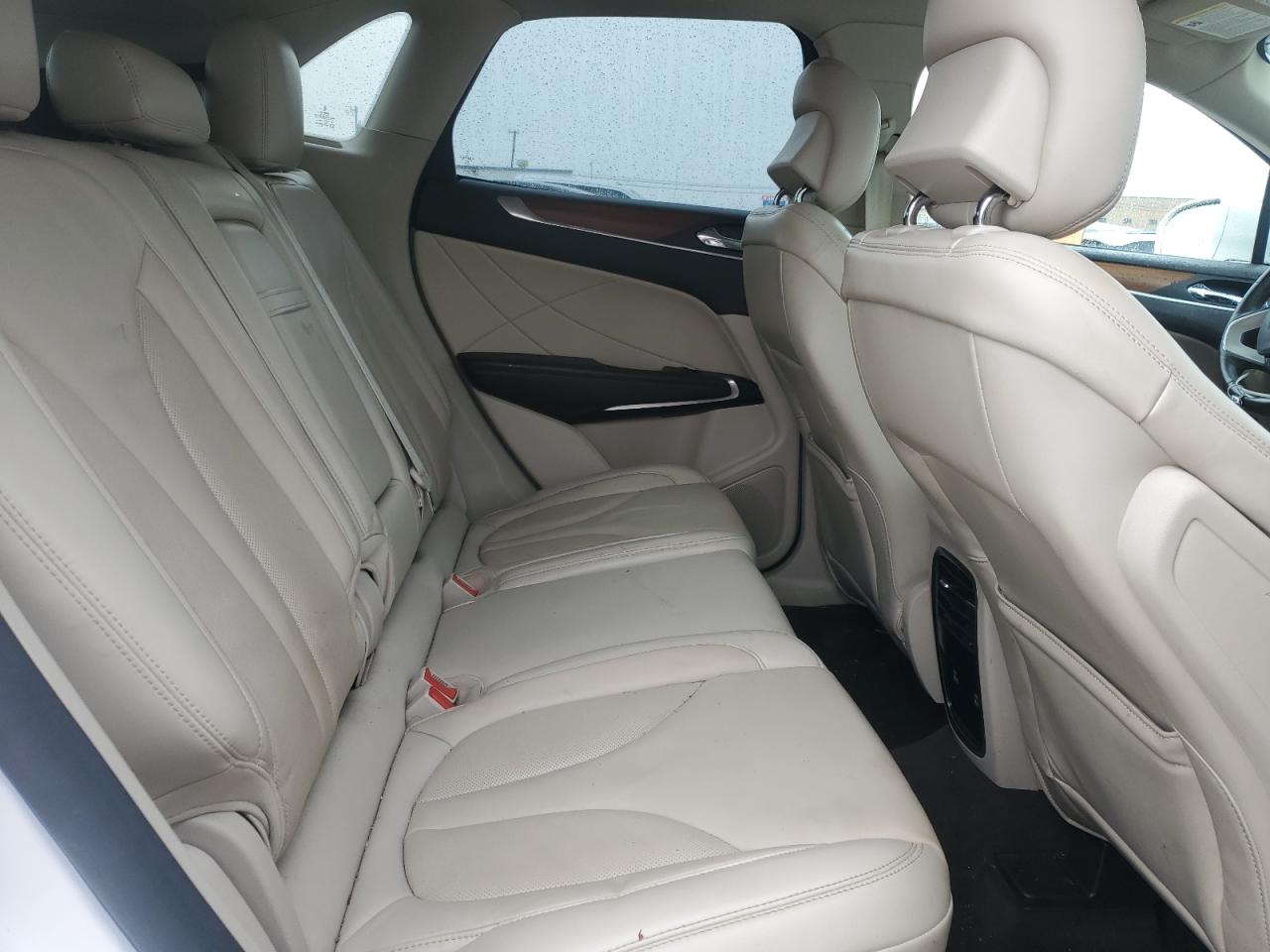 2019 Lincoln MKC - Image 12