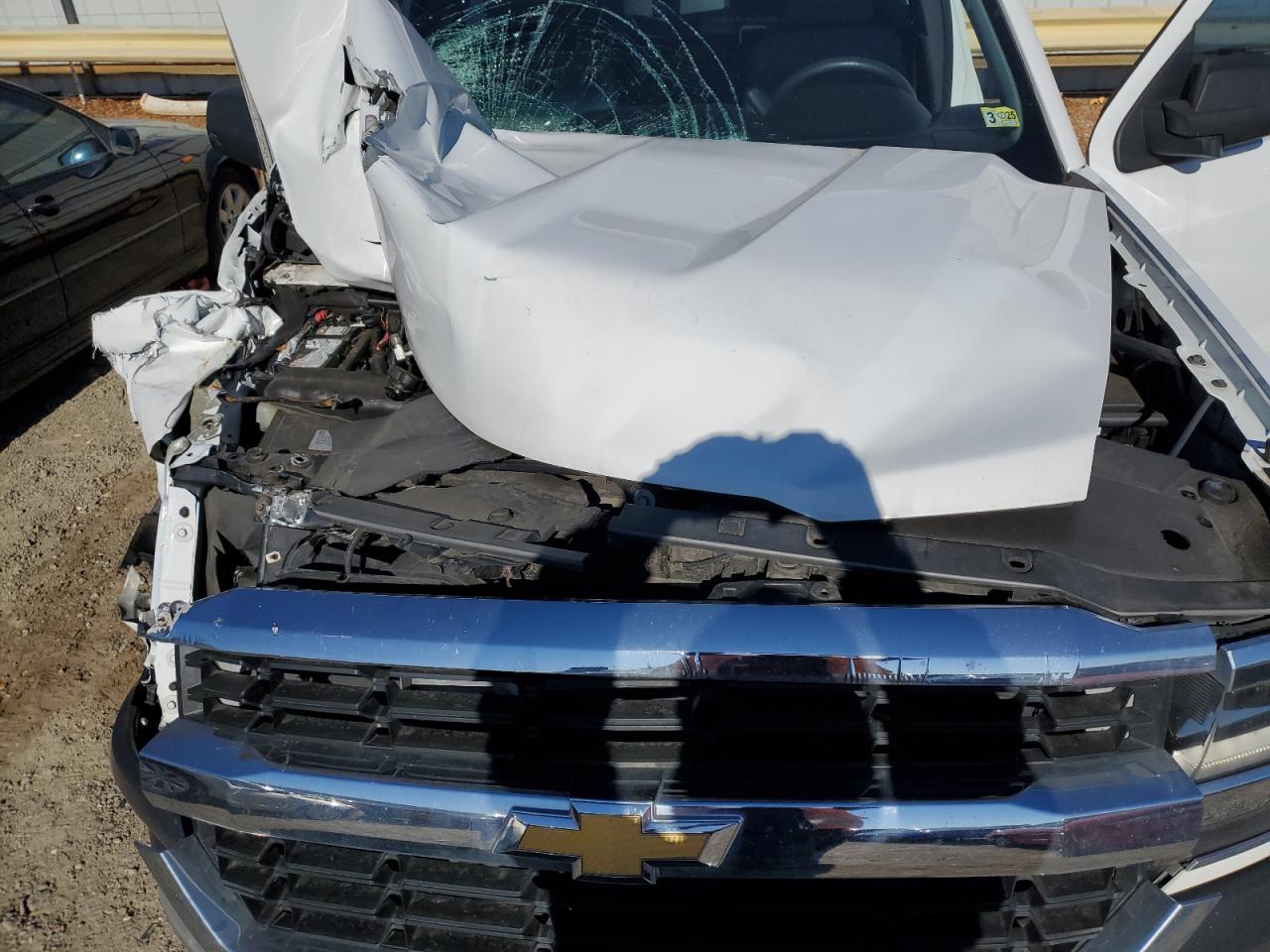 2017 Chevrolet Silverado - Image 11