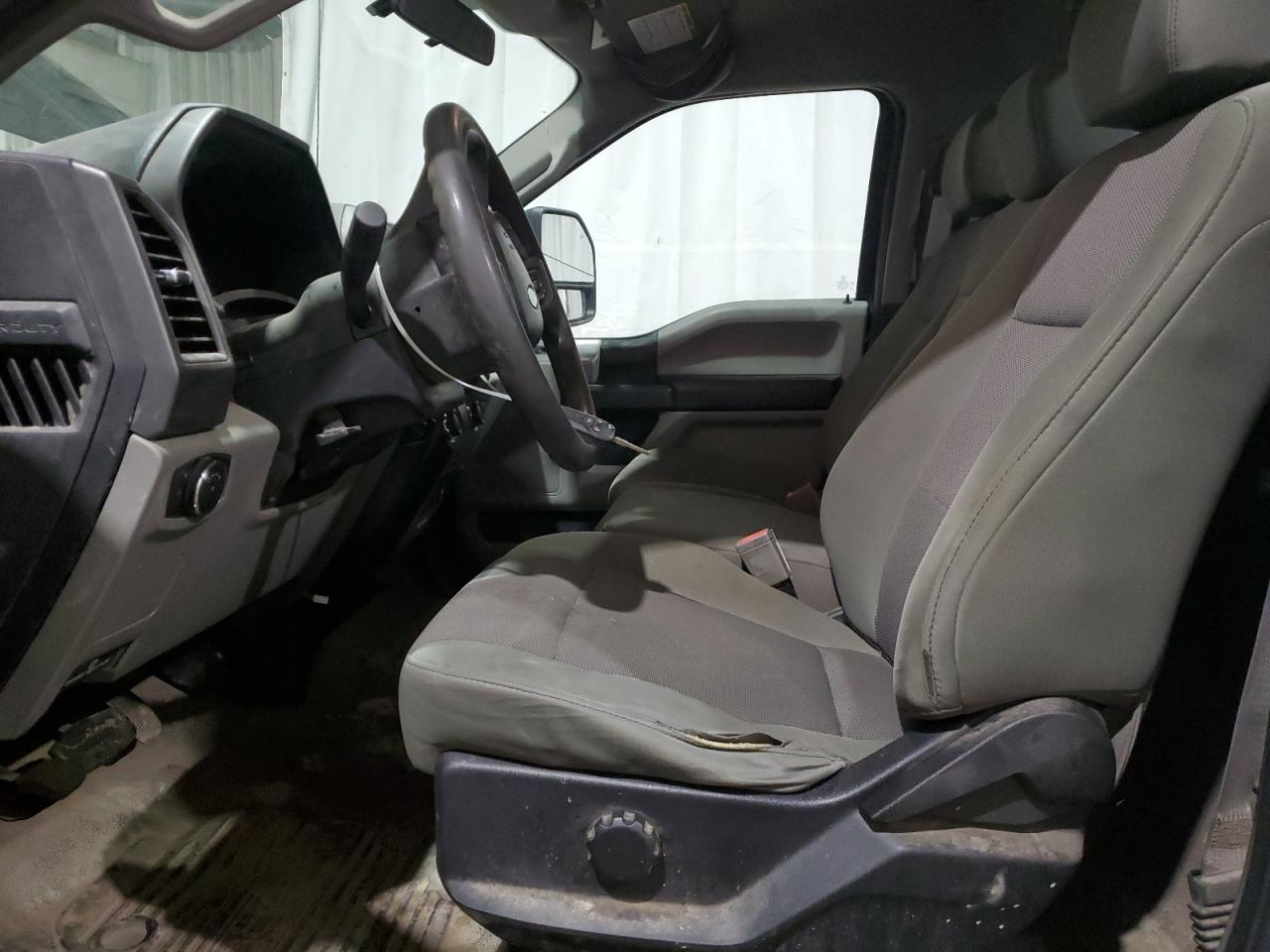 2018 Ford F350 - Image 7