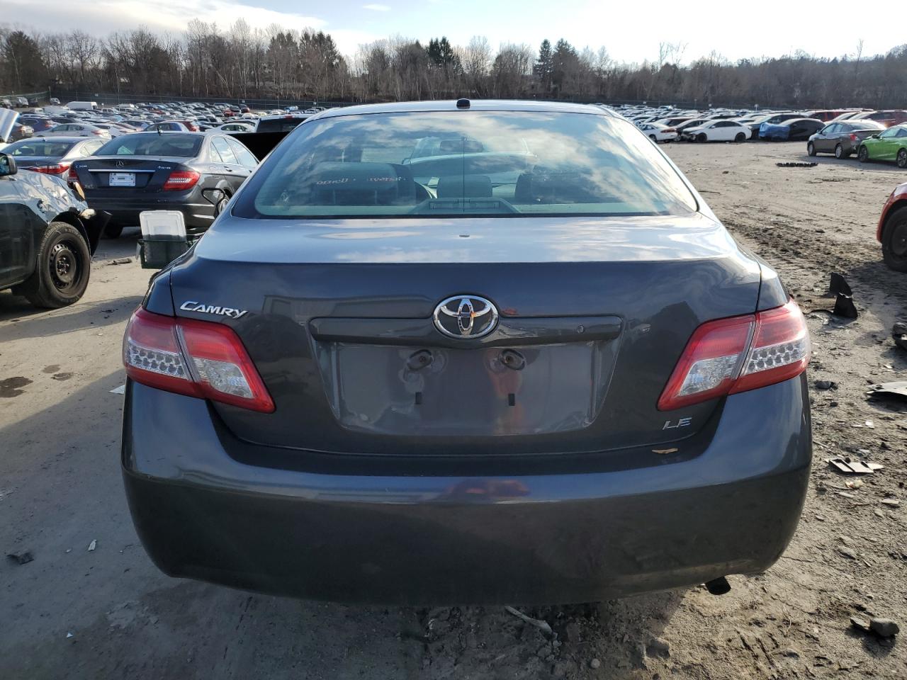 2011 Toyota Camry - Image 6