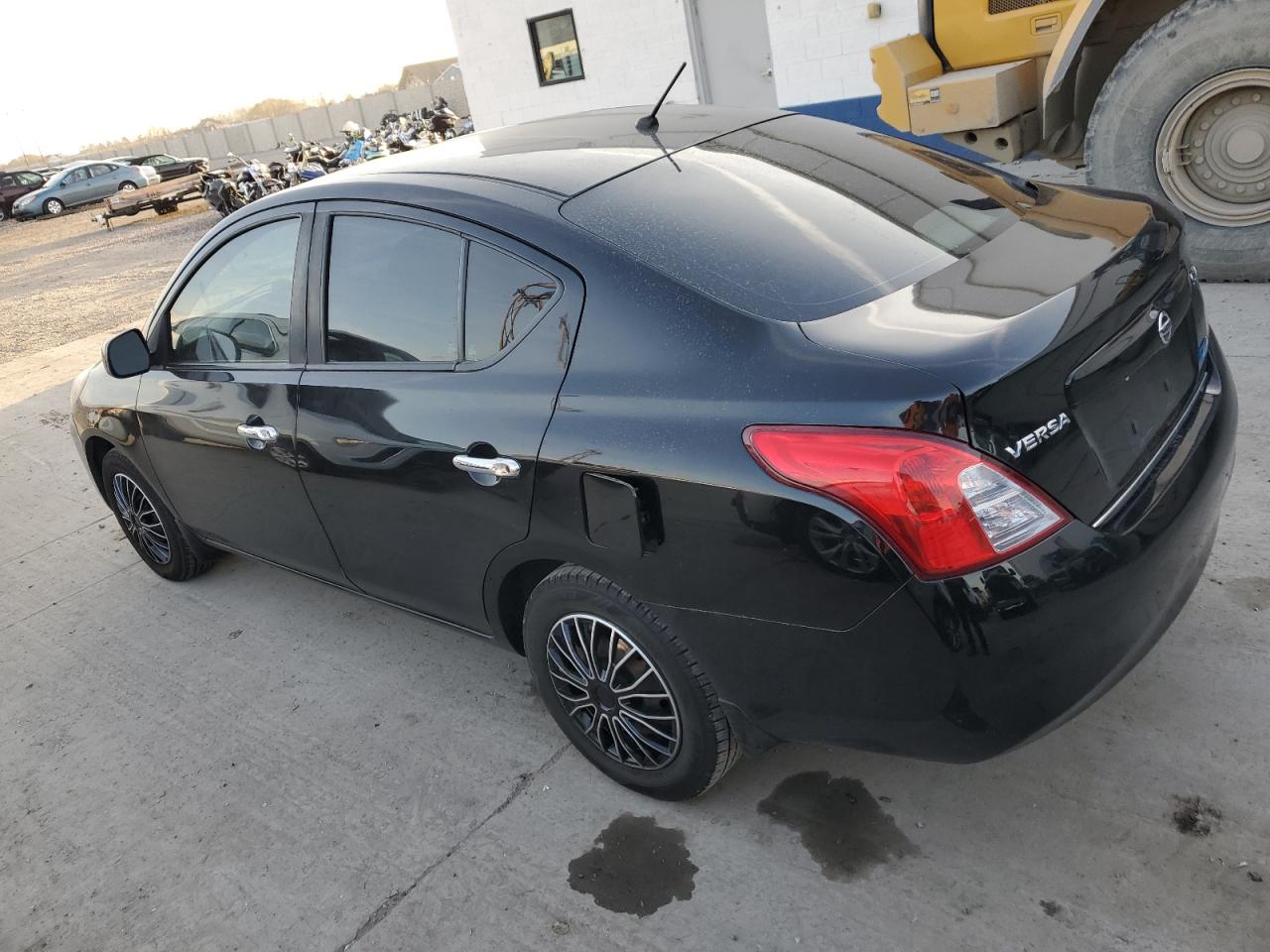 2012 Nissan Versa - Image 2