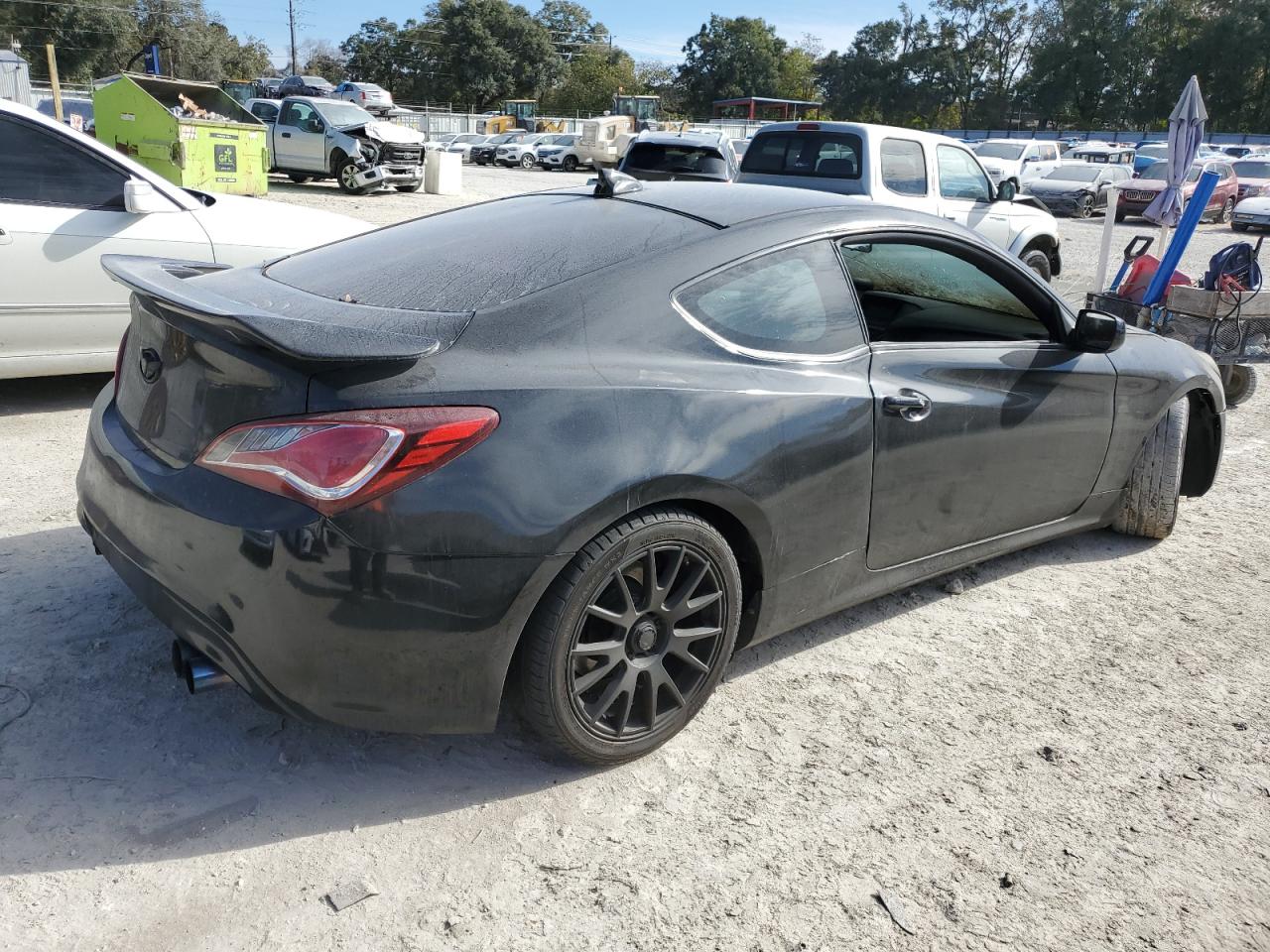 2013 Hyundai Genesis - Image 3