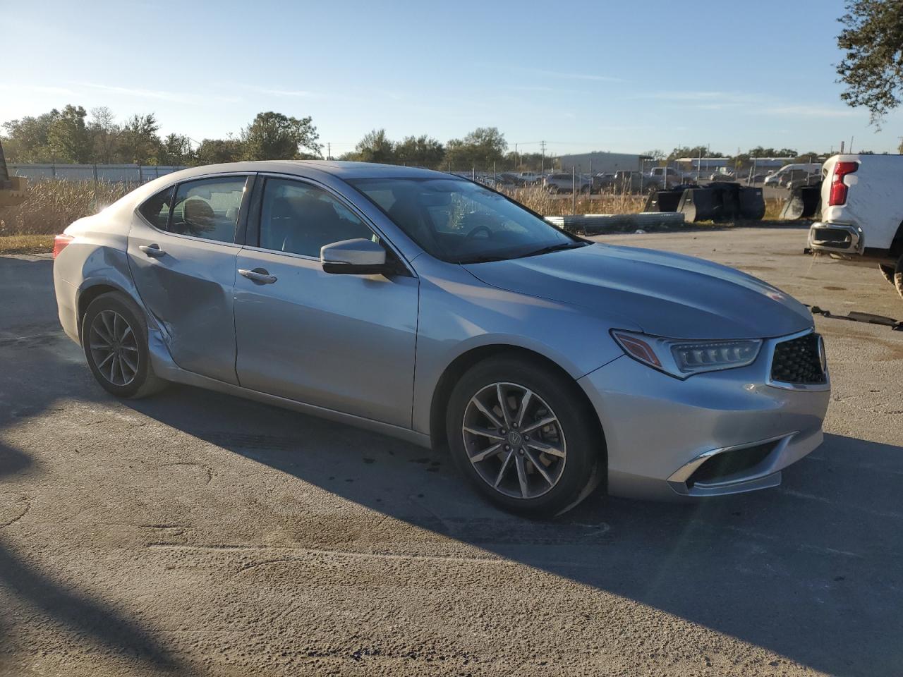 VIN 19UUB1F36LA015833 2020 ACURA TLX no.4