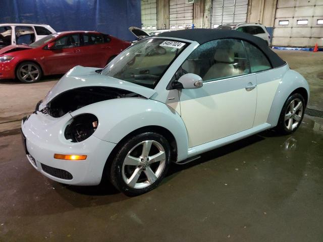 2010 Volkswagen New Beetle 