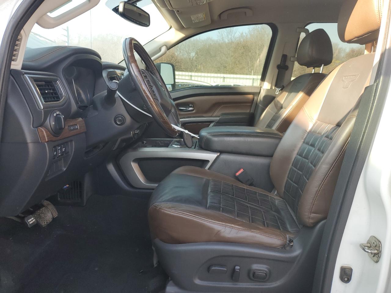 VIN 1N6BA1F47GN510930 2016 NISSAN TITAN no.7