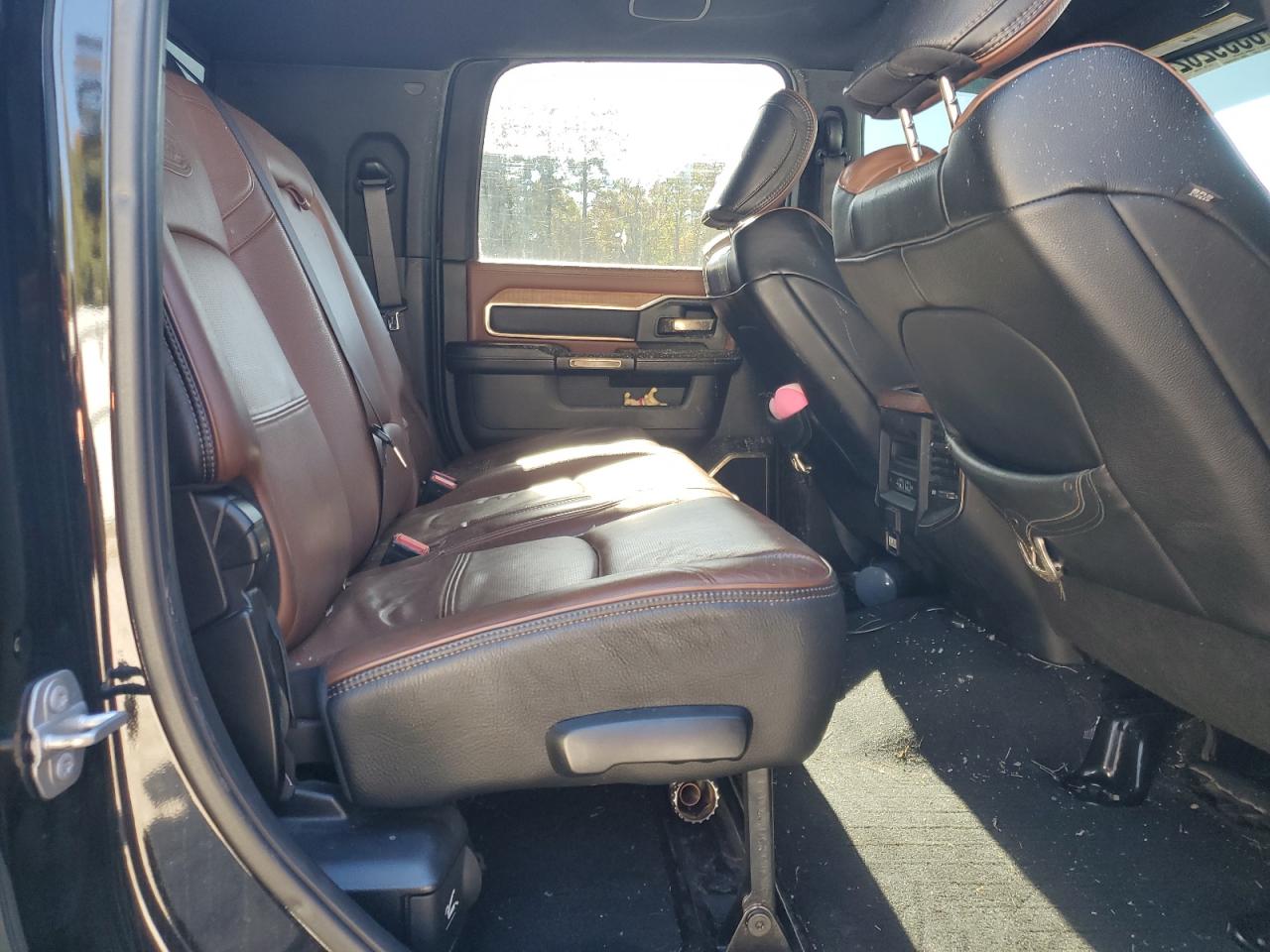 2019 RAM 3500 - Image 10