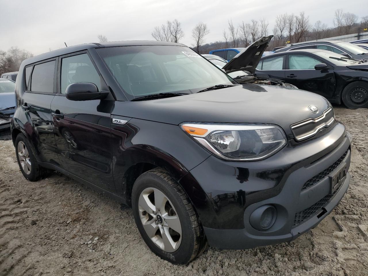 VIN KNDJN2A27H7886936 2017 KIA SOUL no.4