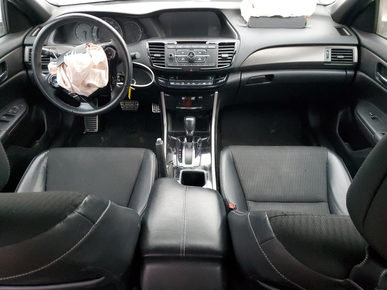 2017 Honda Accord - Image 8
