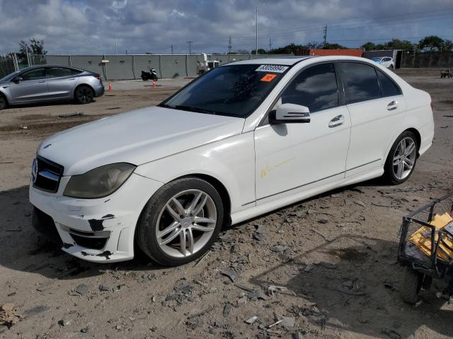 Sedans MERCEDES-BENZ C-CLASS 2013 Biały