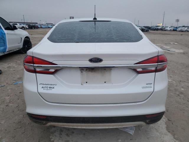 Sedans FORD FUSION 2017 Biały