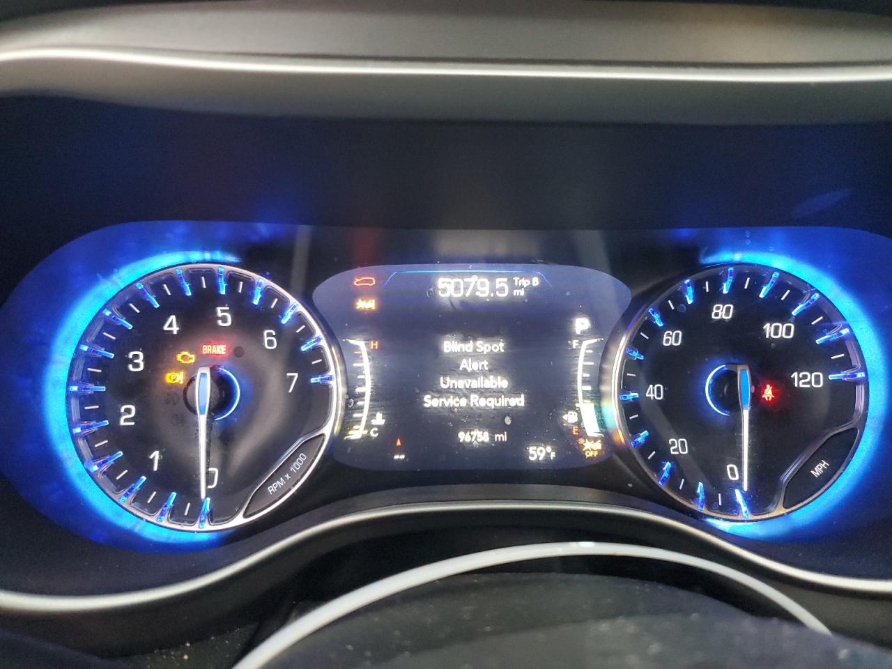 2022 Chrysler Pacifica - Image 9