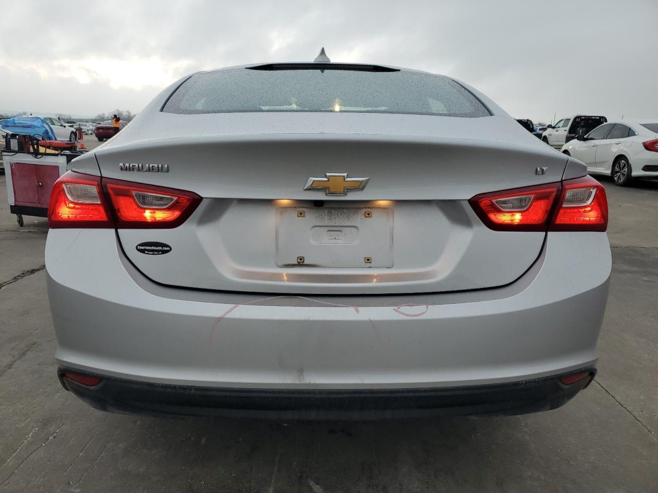 2017 Chevrolet Malibu - Image 6