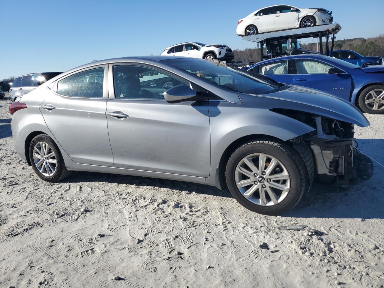 VIN KMHDH4AE9FU424513 2015 HYUNDAI ELANTRA no.4