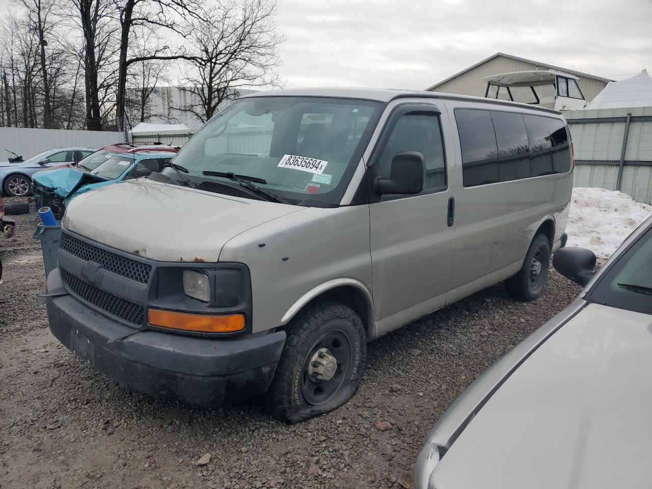 2009 Chevrolet Express - Image 1