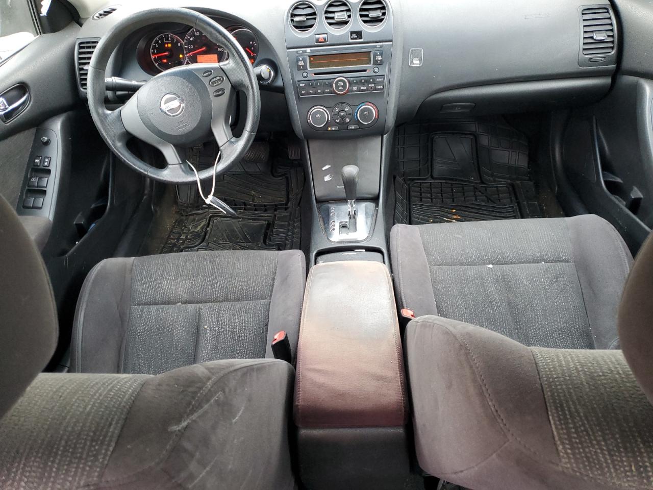 2011 Nissan Altima - Image 8