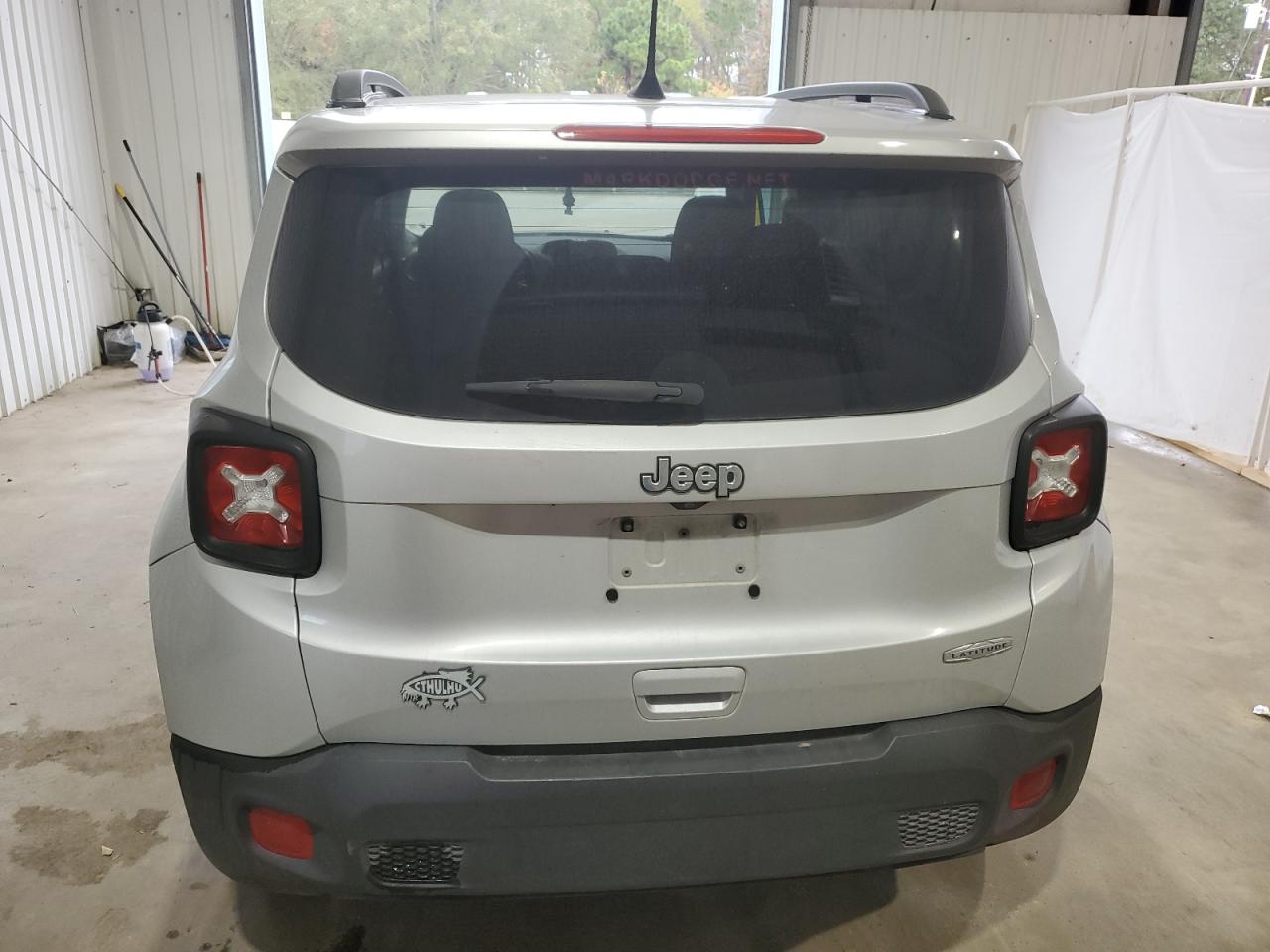 2020 Jeep Renegade - Image 6