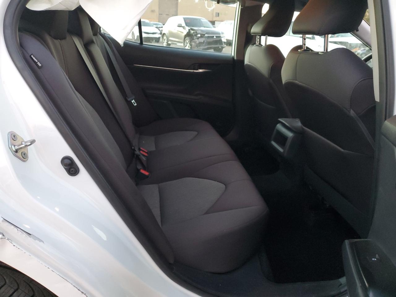 2019 Toyota Camry - Image 11