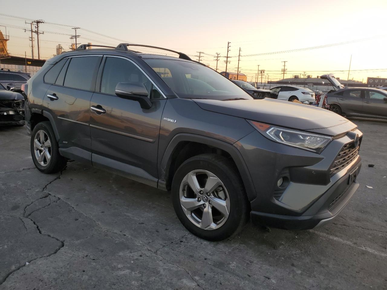 2020 Toyota RAV 4 - Image 4