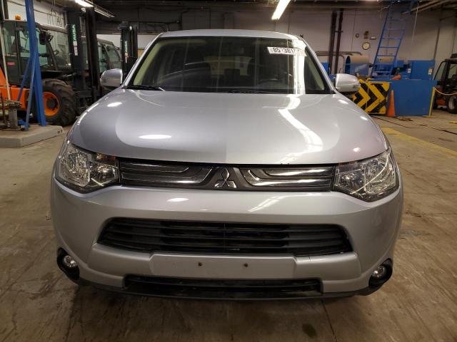  MITSUBISHI OUTLANDER 2014 Серебристый