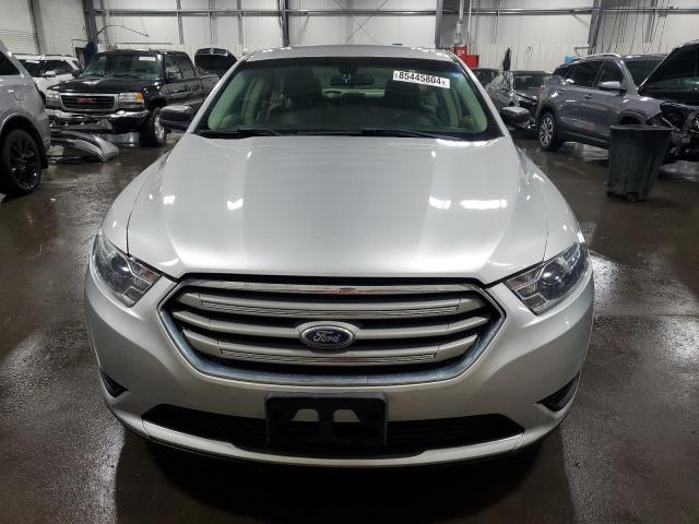  FORD TAURUS 2016 Srebrny