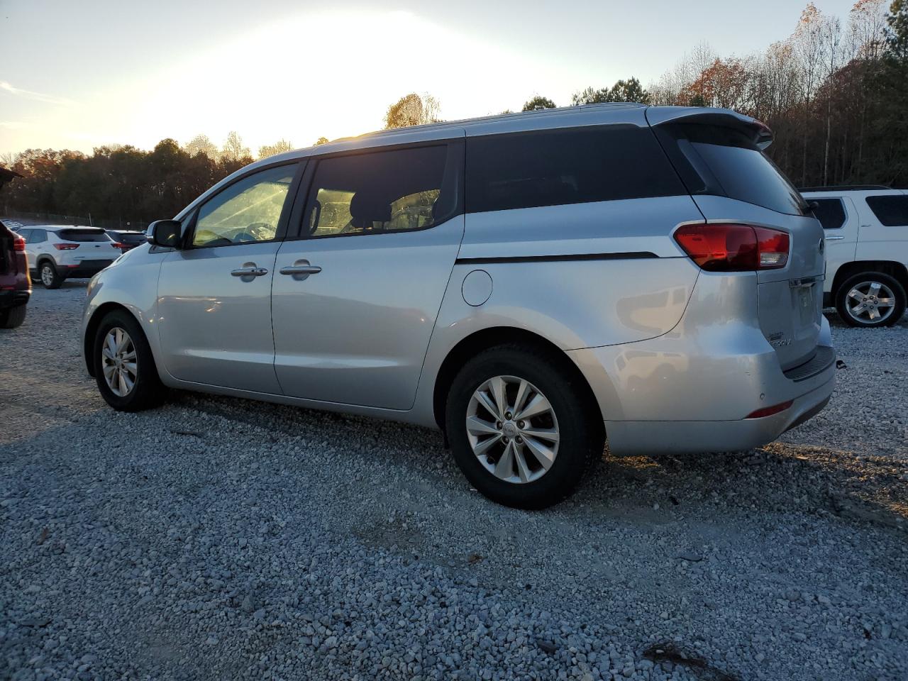2017 Kia Sedona - Image 2