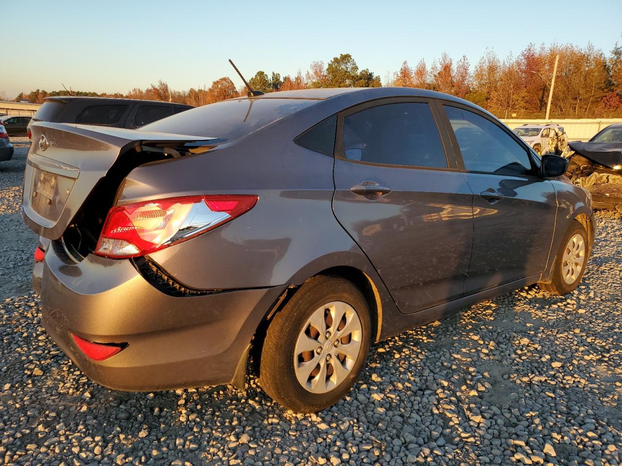 VIN KMHCT4AE4GU077264 2016 HYUNDAI ACCENT no.3