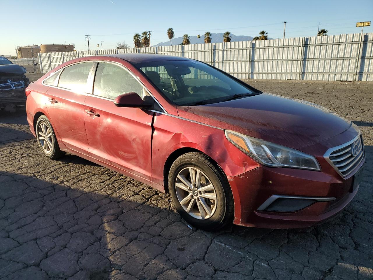 VIN 5NPE24AF7GH366240 2016 HYUNDAI SONATA no.4