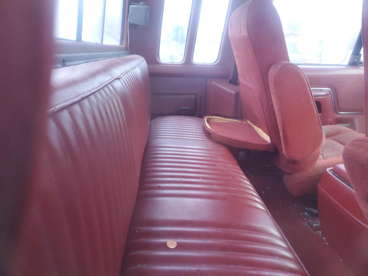 1988 Ford F250 - Image 11