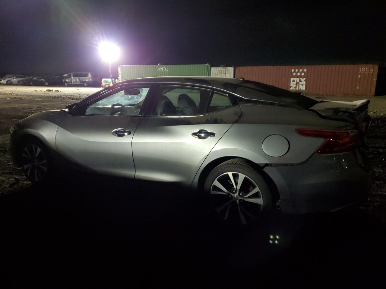 2016 Nissan Maxima - Image 2