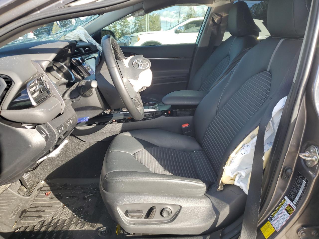 2019 Toyota Camry - Image 7