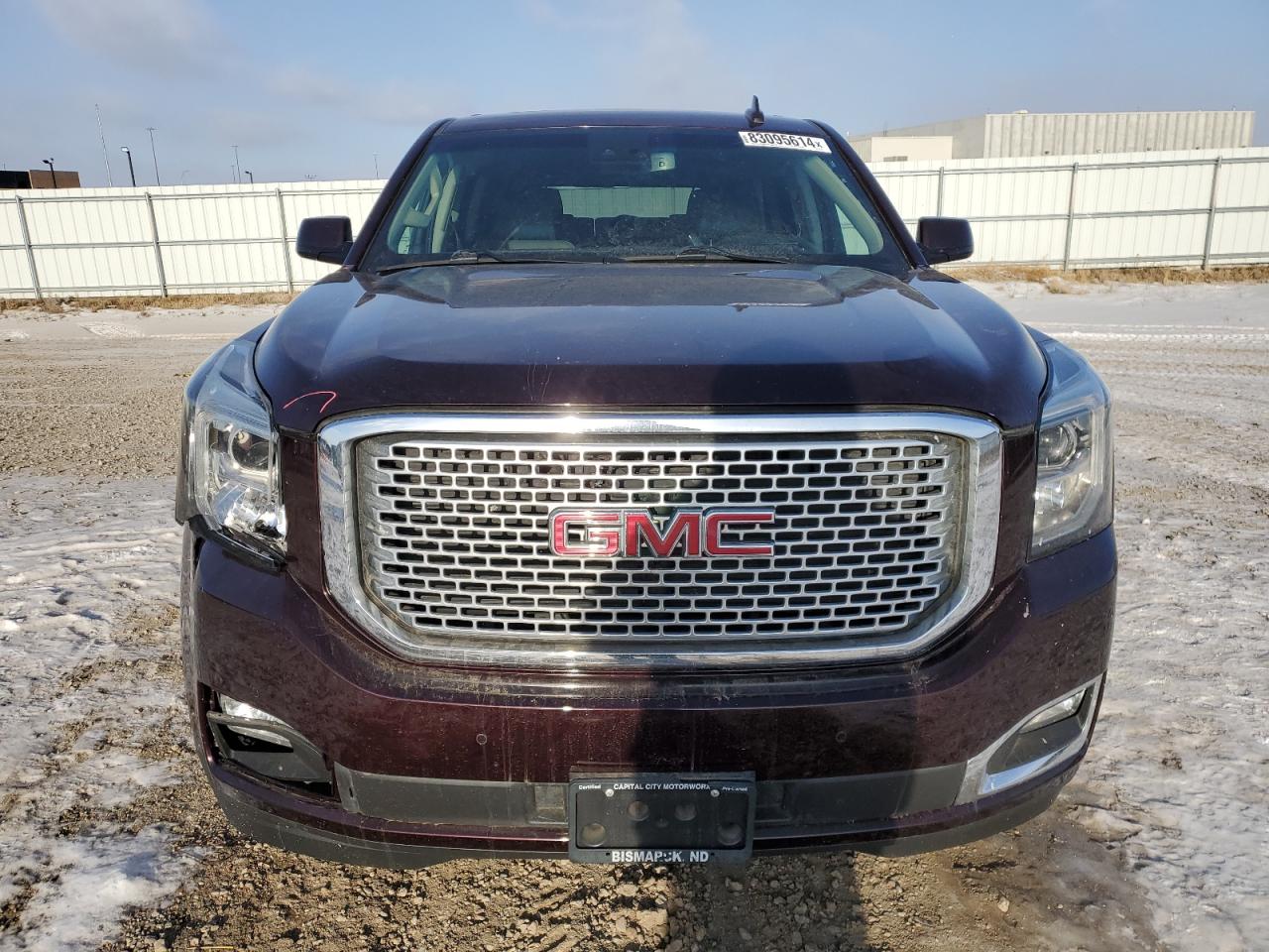 2017 GMC Yukon - Image 5