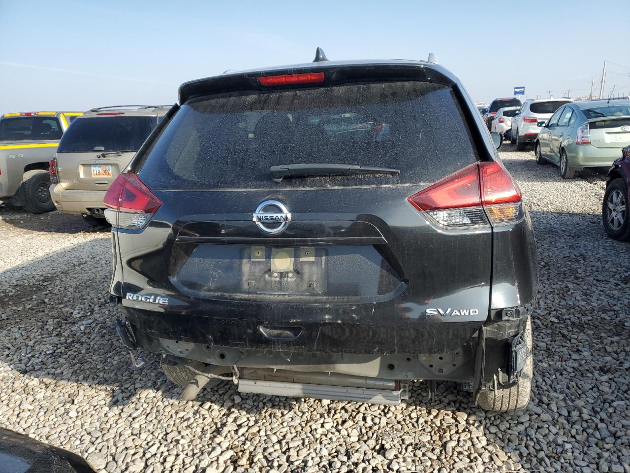 2017 Nissan Rogue - Image 6