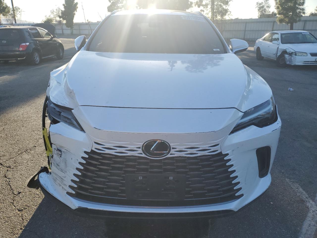 2023 Lexus RX - Image 5