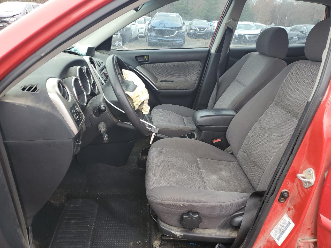 2003 Pontiac Vibe - Image 7