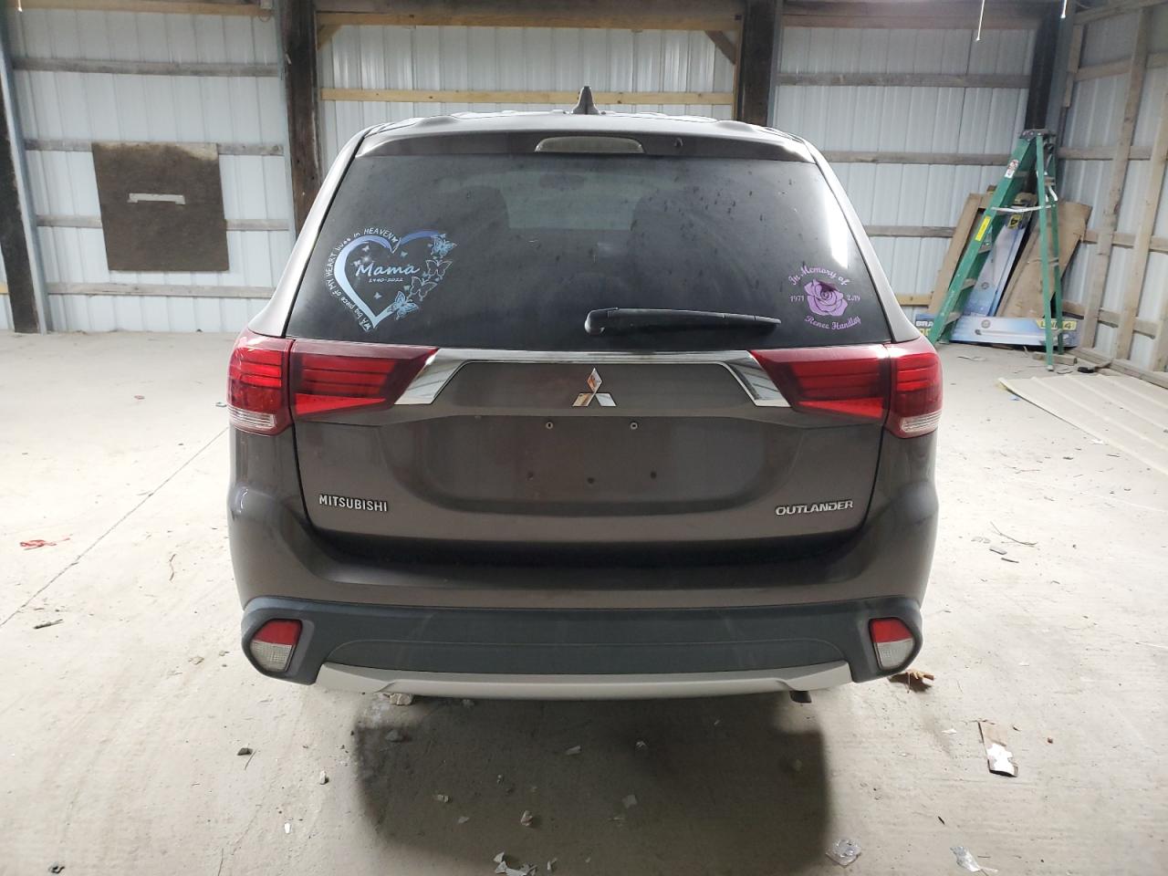 2017 Mitsubishi Outlander Es VIN: JA4AD2A33HZ012108 Lot: 83574944