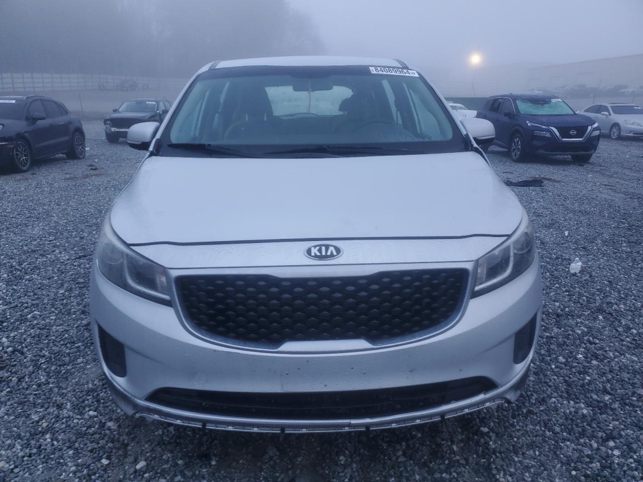 2015 Kia Sedona - Image 5