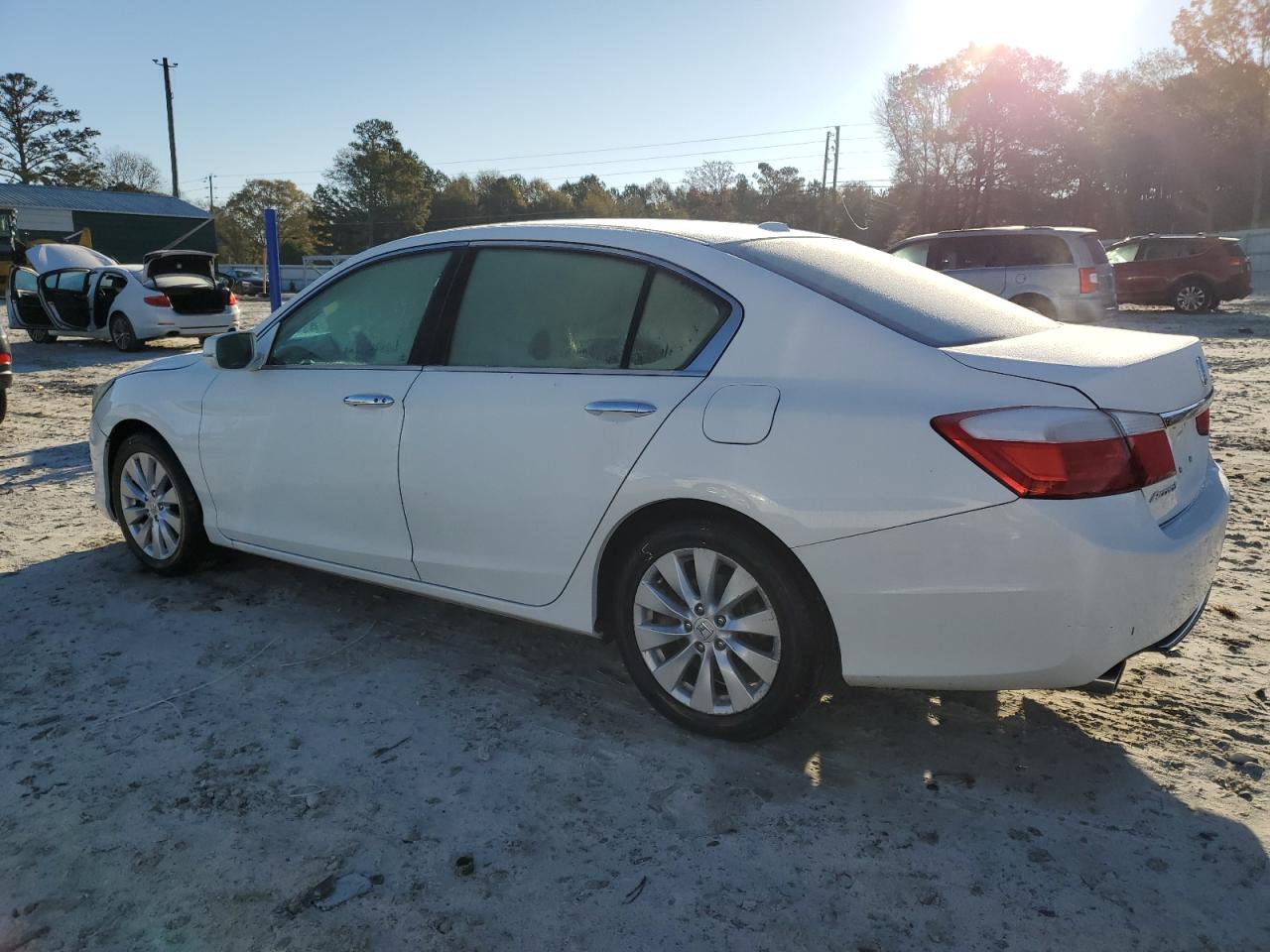 VIN 1HGCR3F80DA024754 2013 HONDA ACCORD no.2