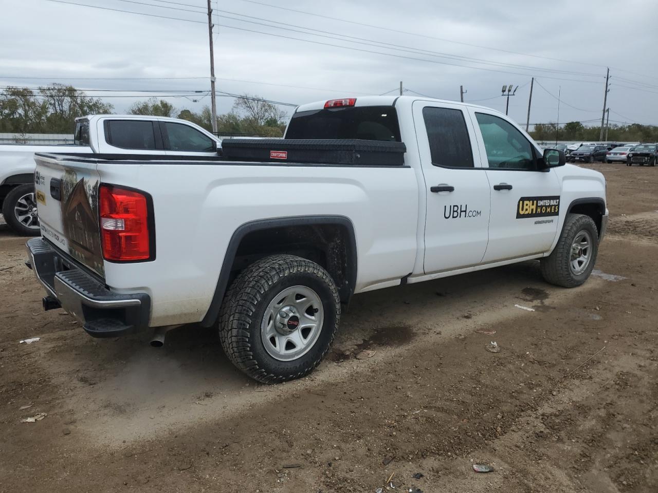 2017 GMC Sierra - Image 3