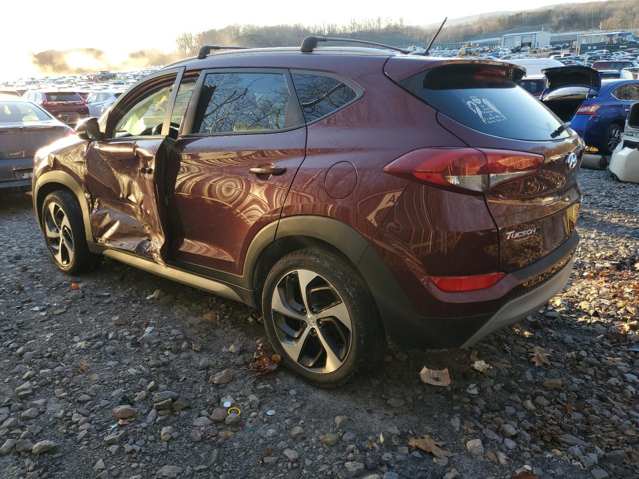 2017 Hyundai Tucson - Image 2