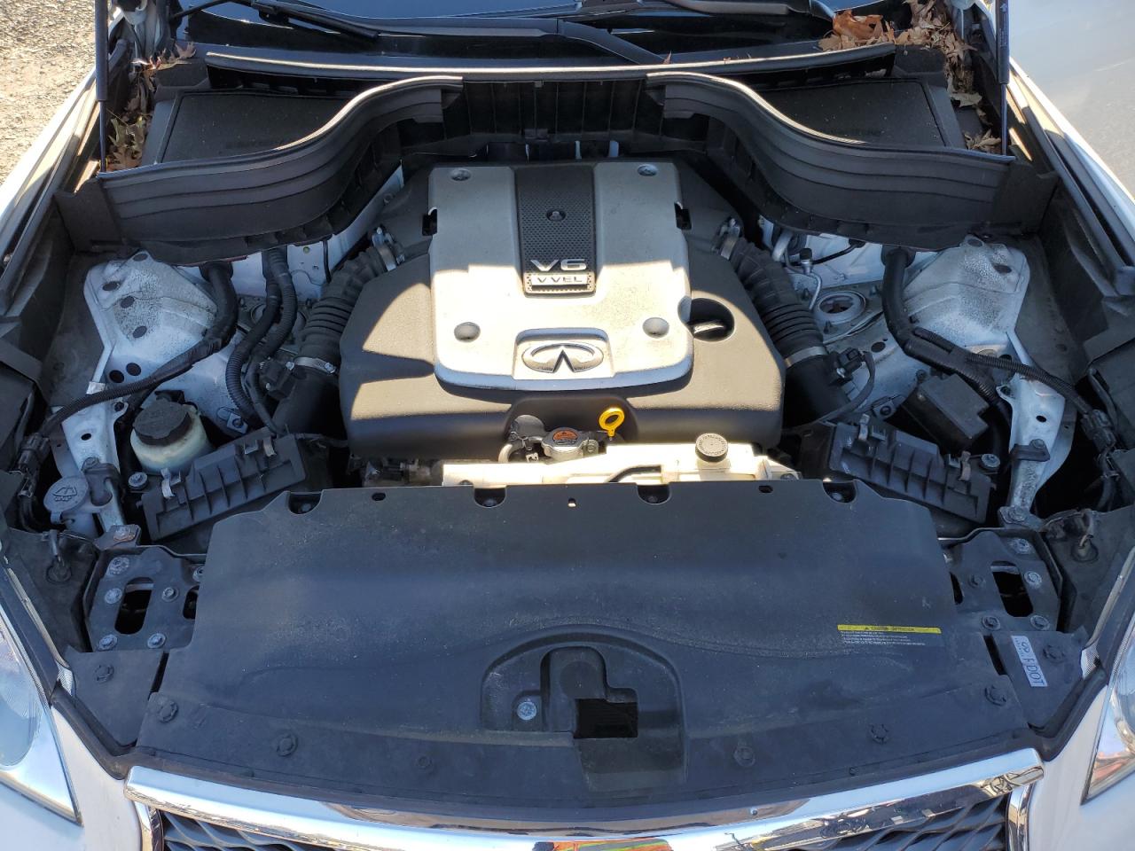 2016 Infiniti QX50 - Image 13