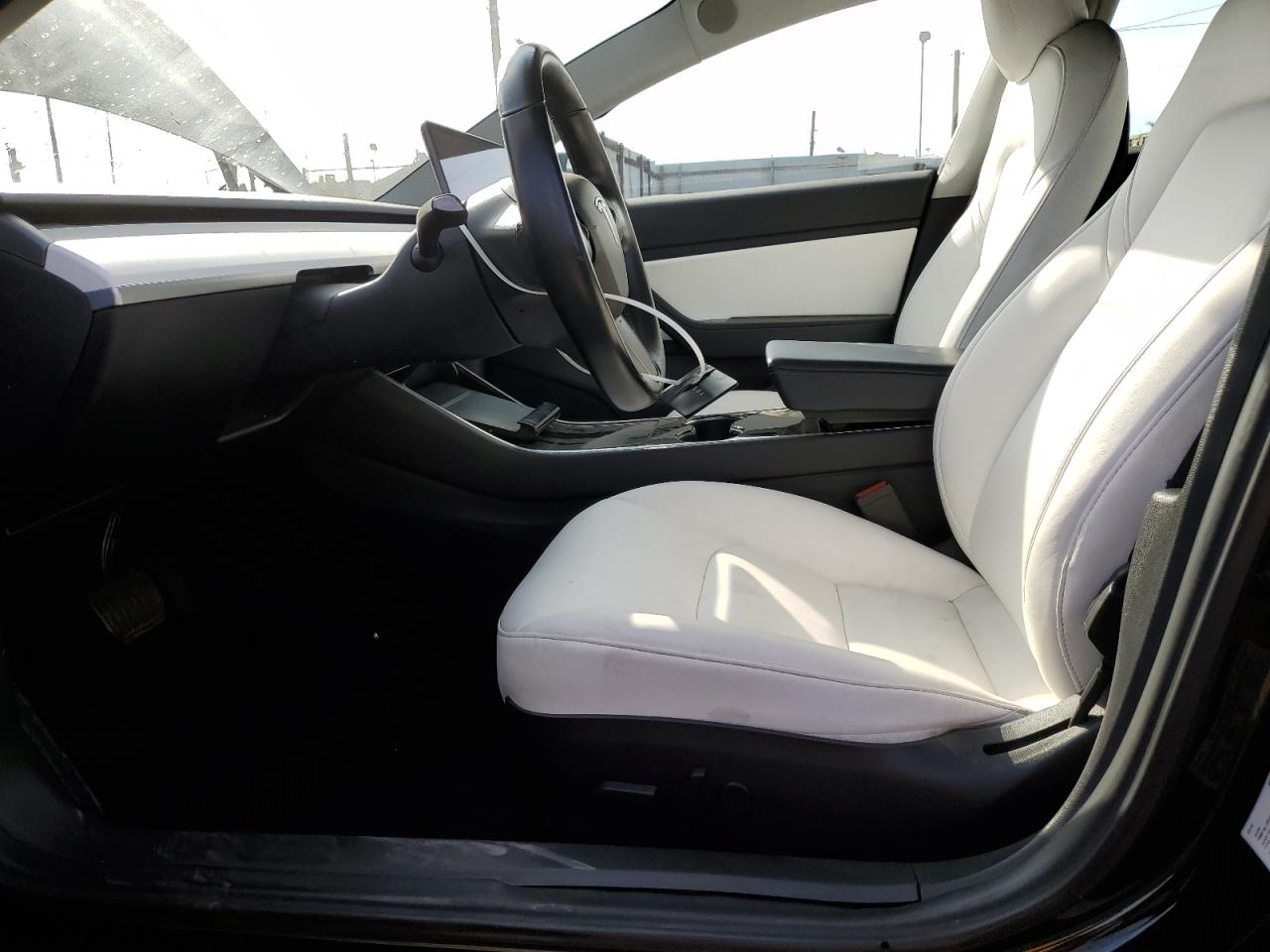 2019 Tesla Model 3 VIN: 5YJ3E1EA6KF301575 Lot: 82647004