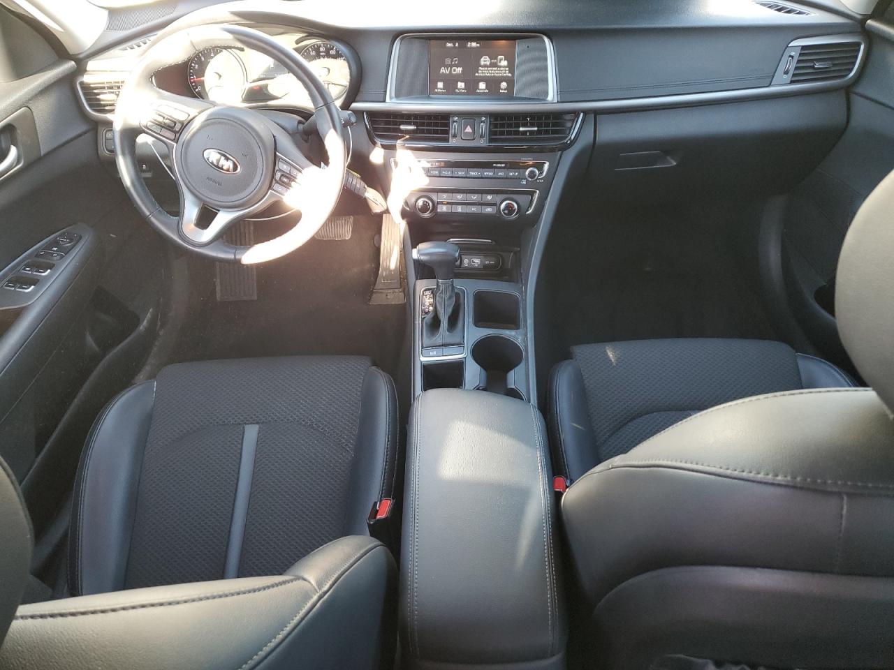 2018 Kia Optima - Image 8