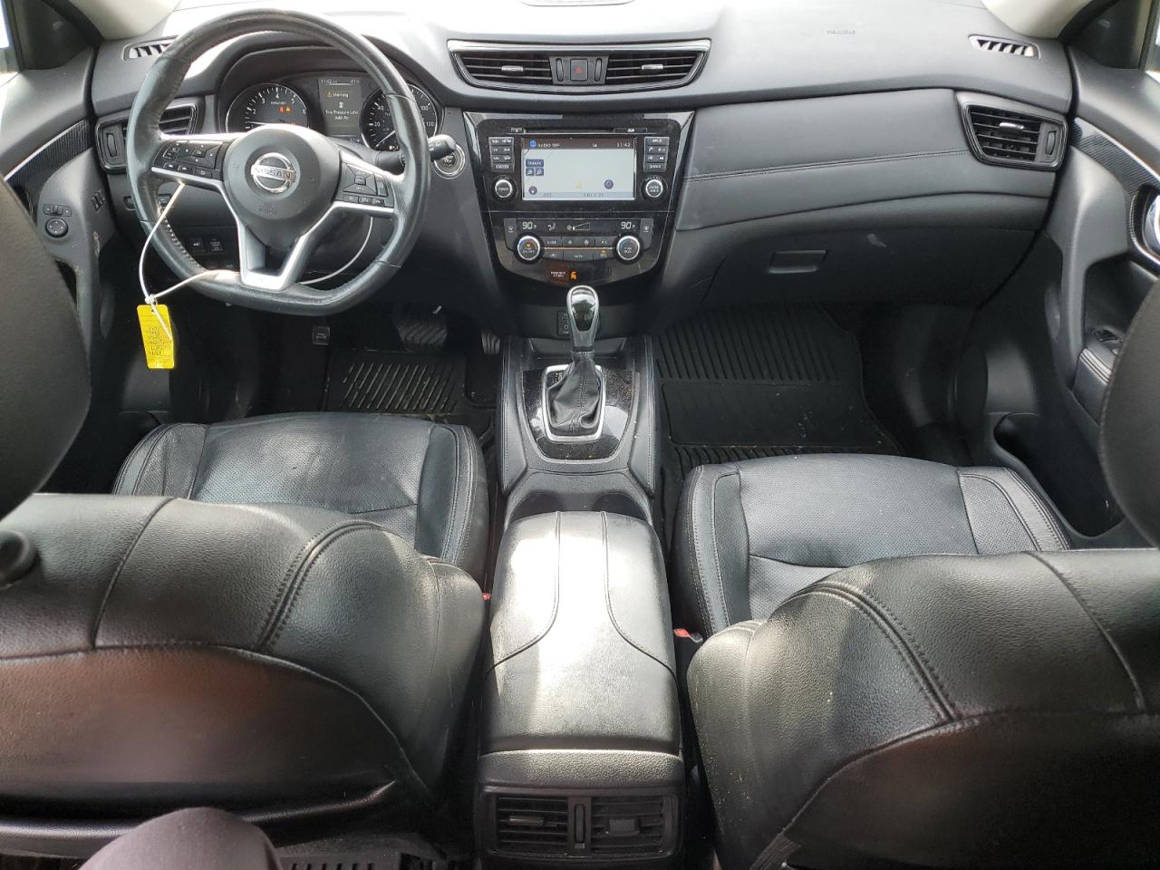 2017 Nissan Rogue - Image 8