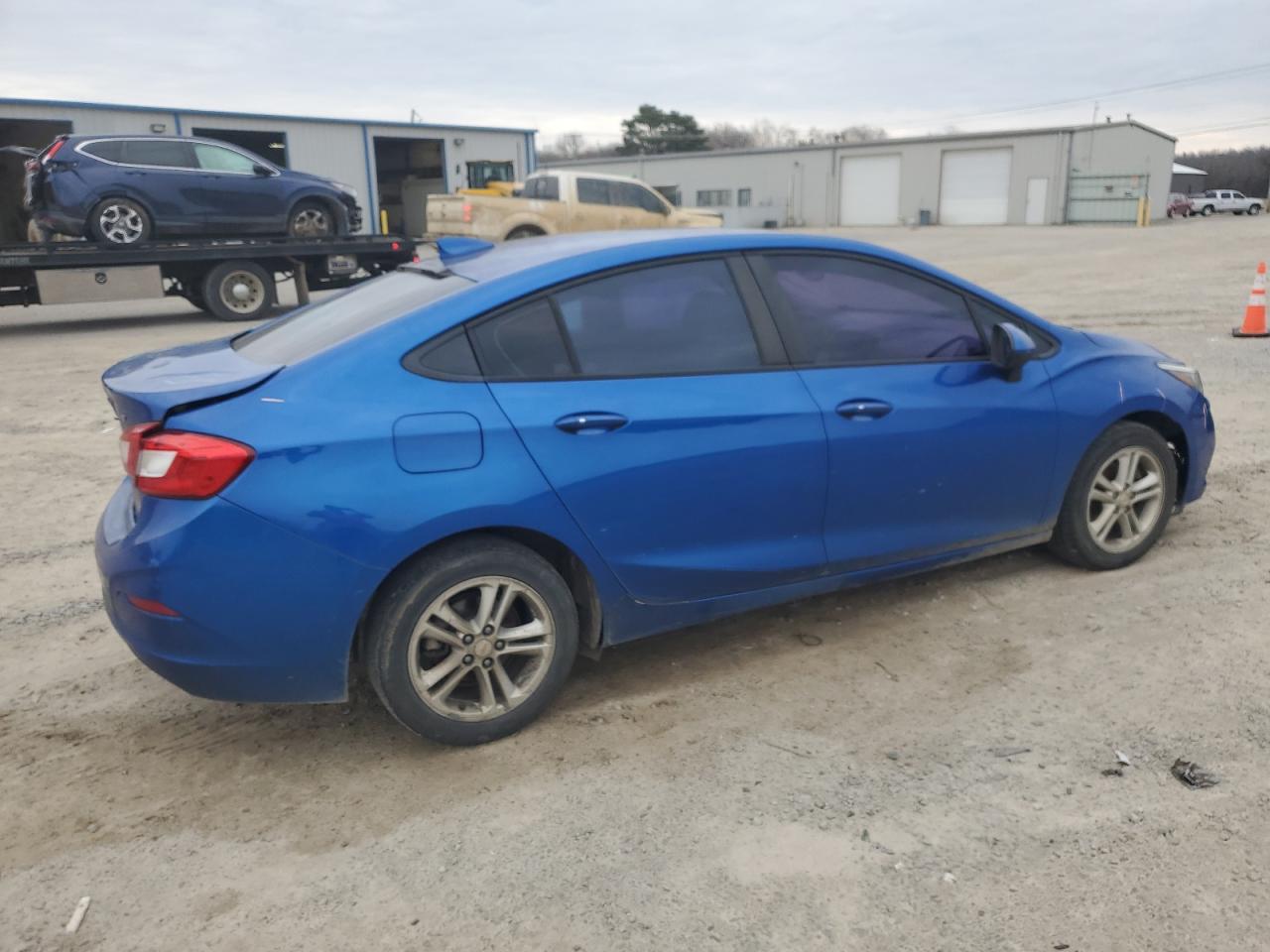 VIN 1G1BE5SM0H7270557 2017 CHEVROLET CRUZE no.3